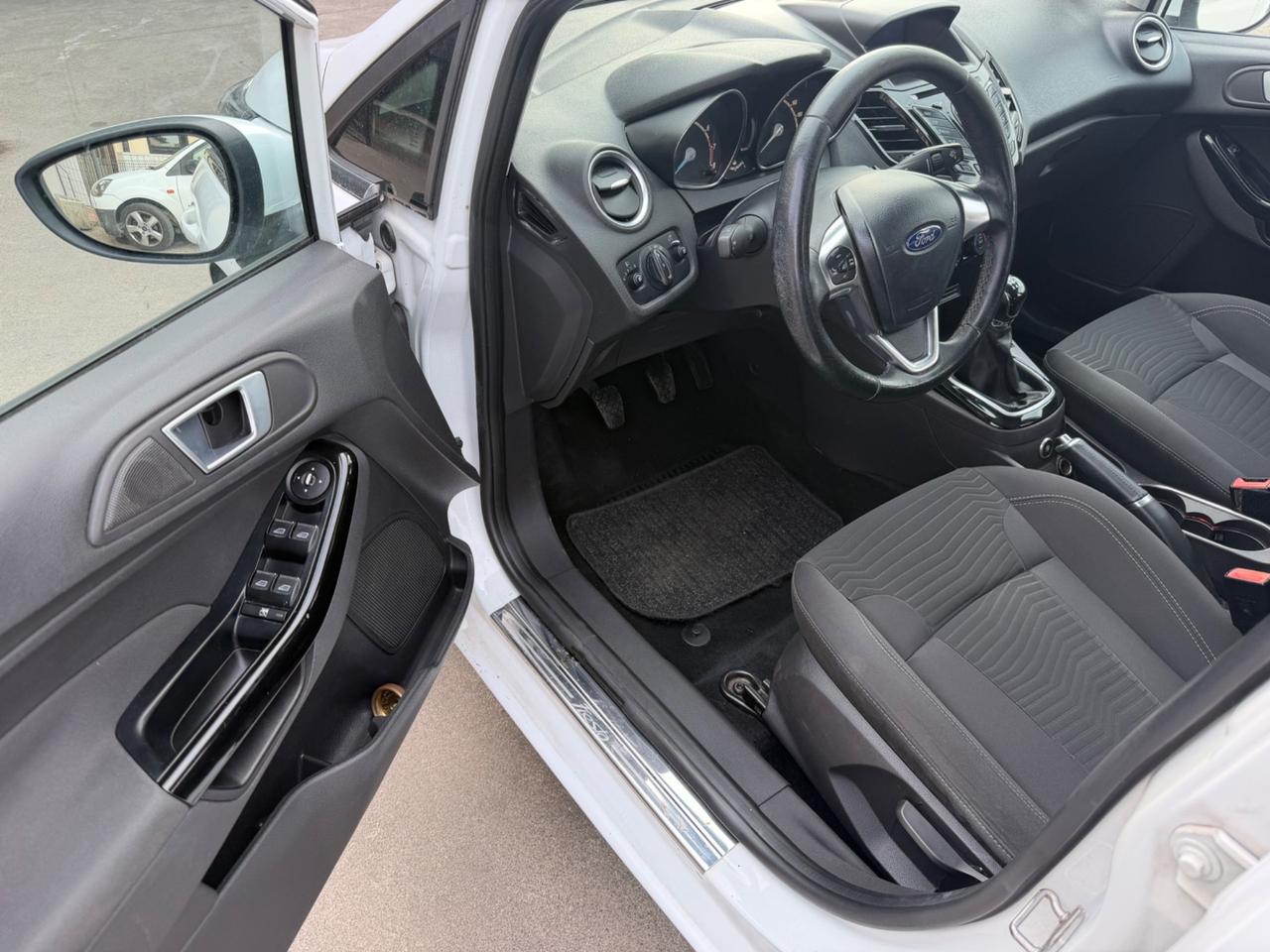 Ford Fiesta 1.4 5p. Bz.- GPL Titanium