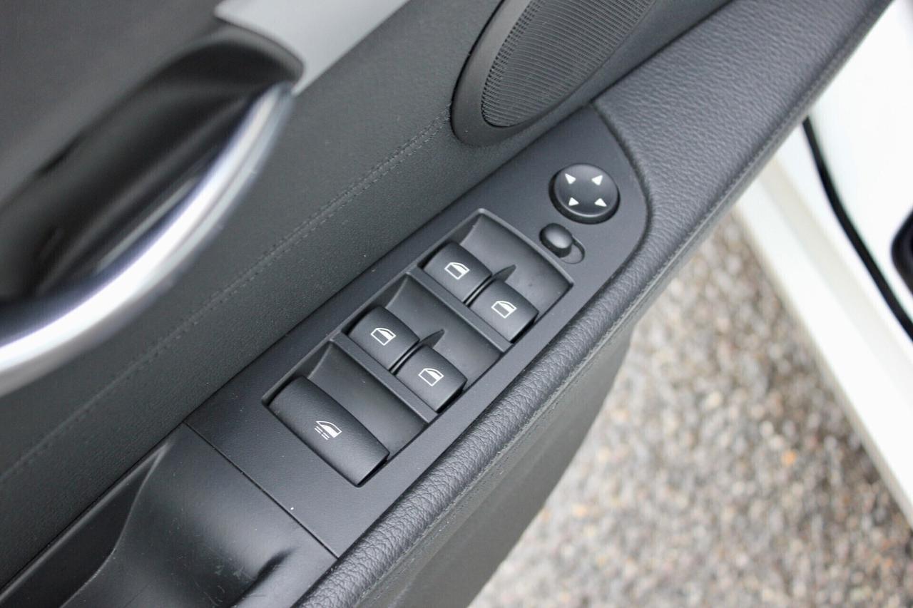 Bmw Z4 2.0i 185CV M-SPORT XENON SEDILI SPORT PELLE NERA