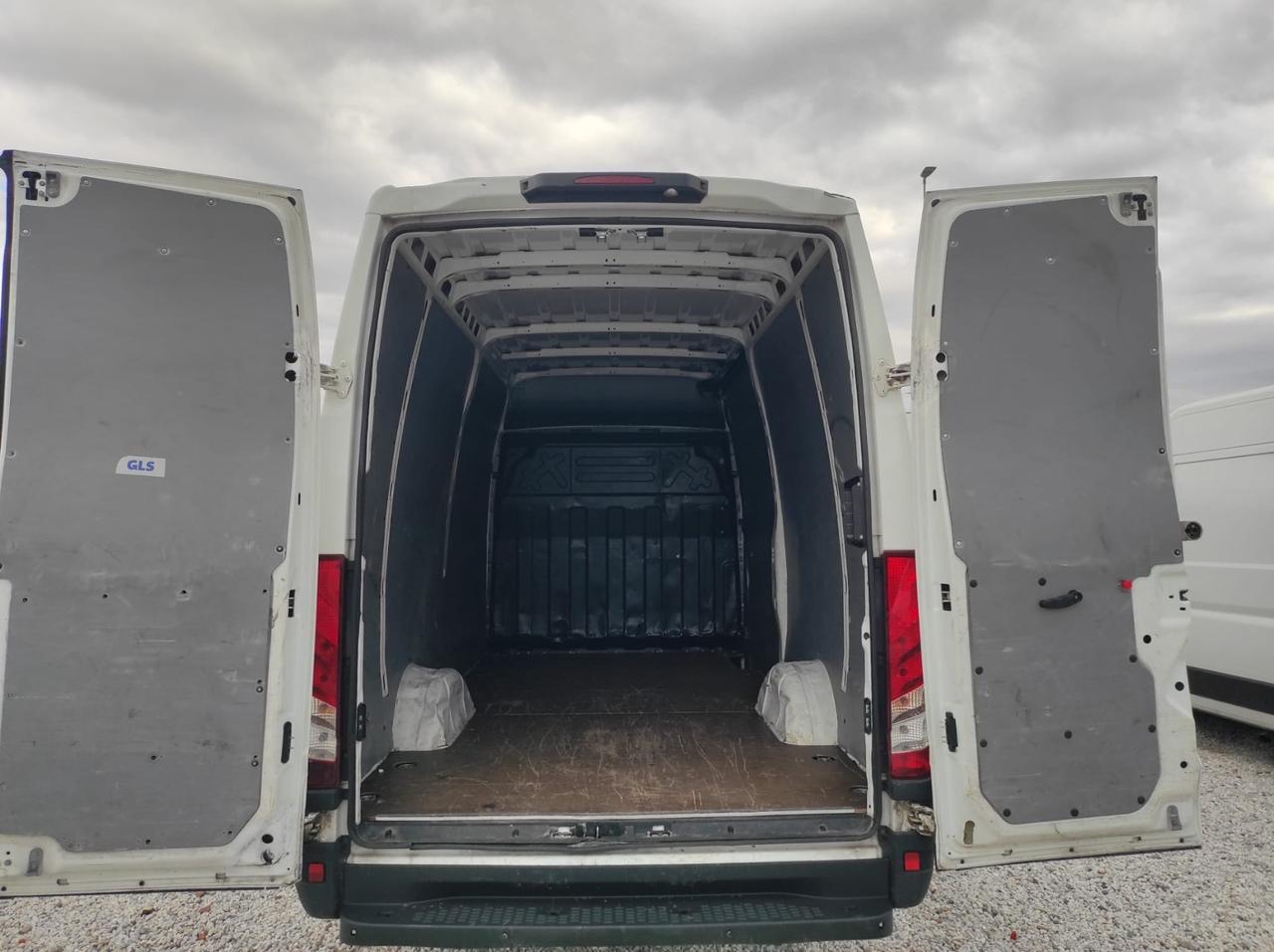 Iveco Daily 33S12 2.3 HPT 116CV Auto Iva Compresa