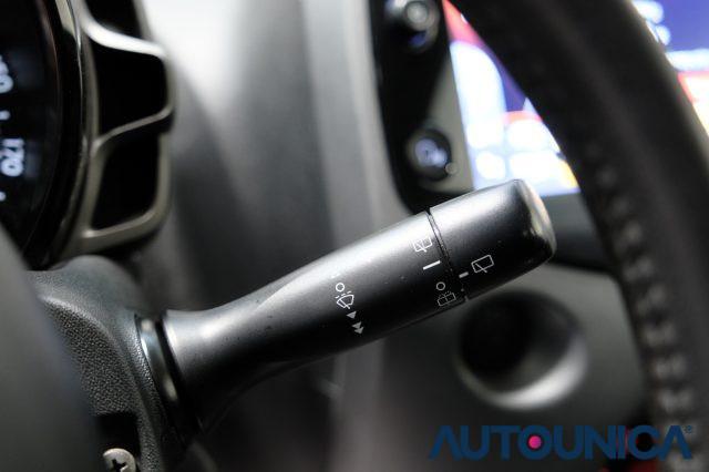 TOYOTA Aygo CONNECT 1.0 VVT-i 72 CV 5 PORTE X-WAVE NEOPATENTAT