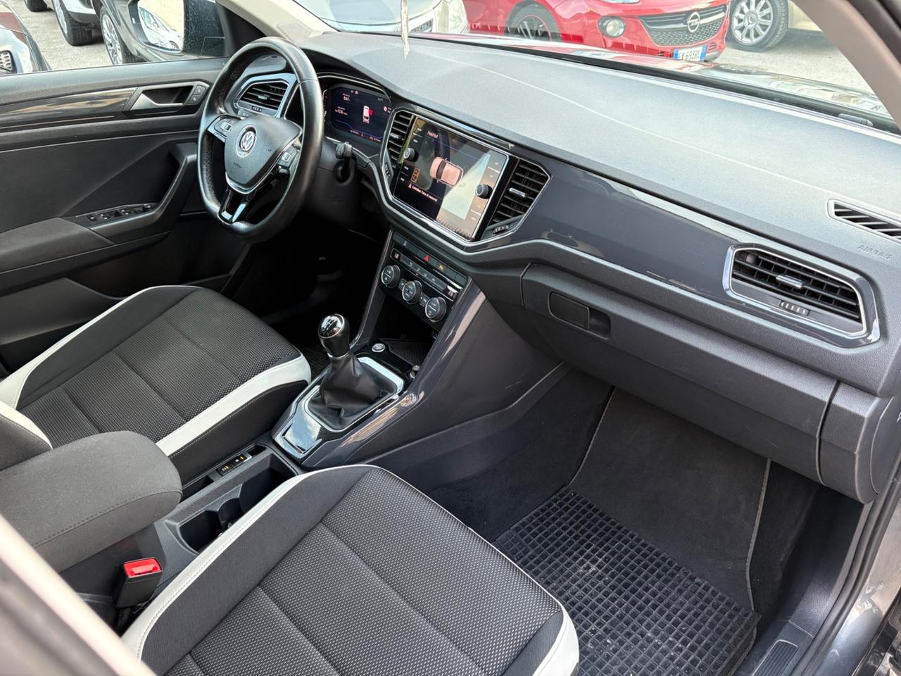 Volkswagen T-Roc 1.6 TDI virtual xenon perfetta