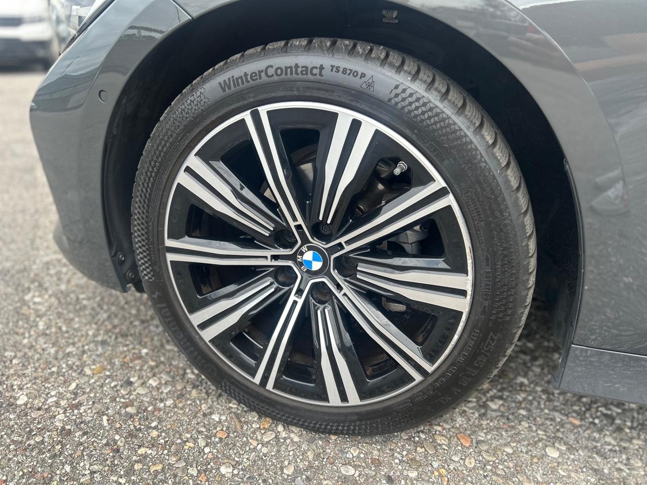 Bmw 318d 48V Touring Individual