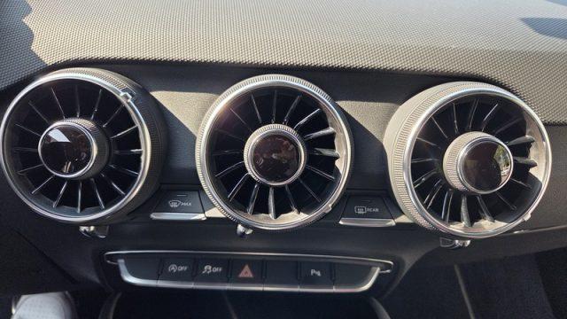 AUDI TT RS Coupé 2.5 TFSI quattro S tronic Iconic Edition PER