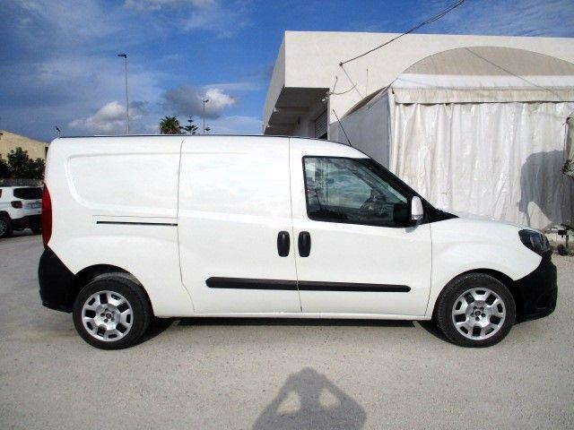 FIAT Doblò MAXI 1.6 MJT EASY 105cv-2018 KM130000