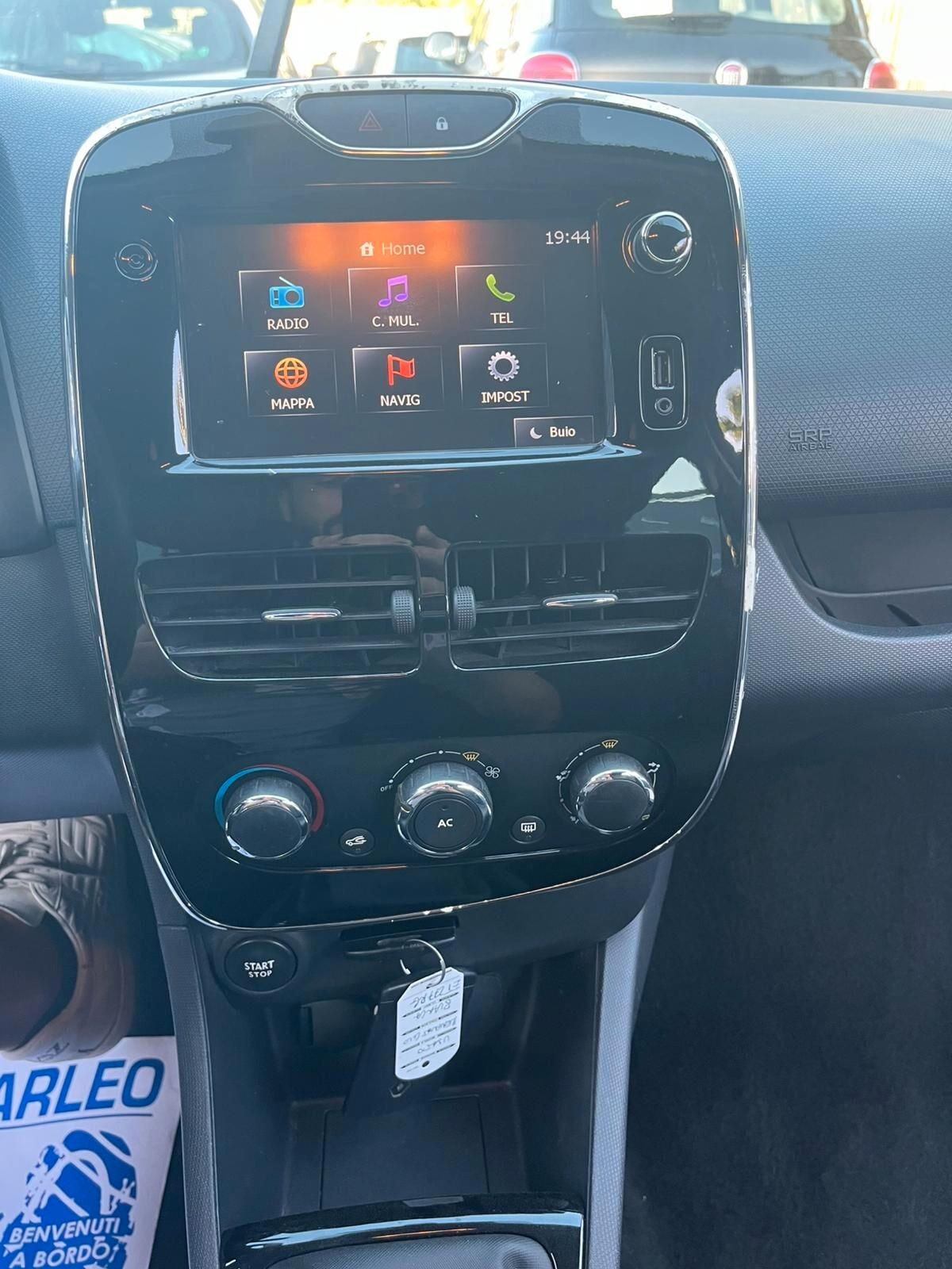 Renault Clio 1.2 BENZINA E GPL DI SERIE