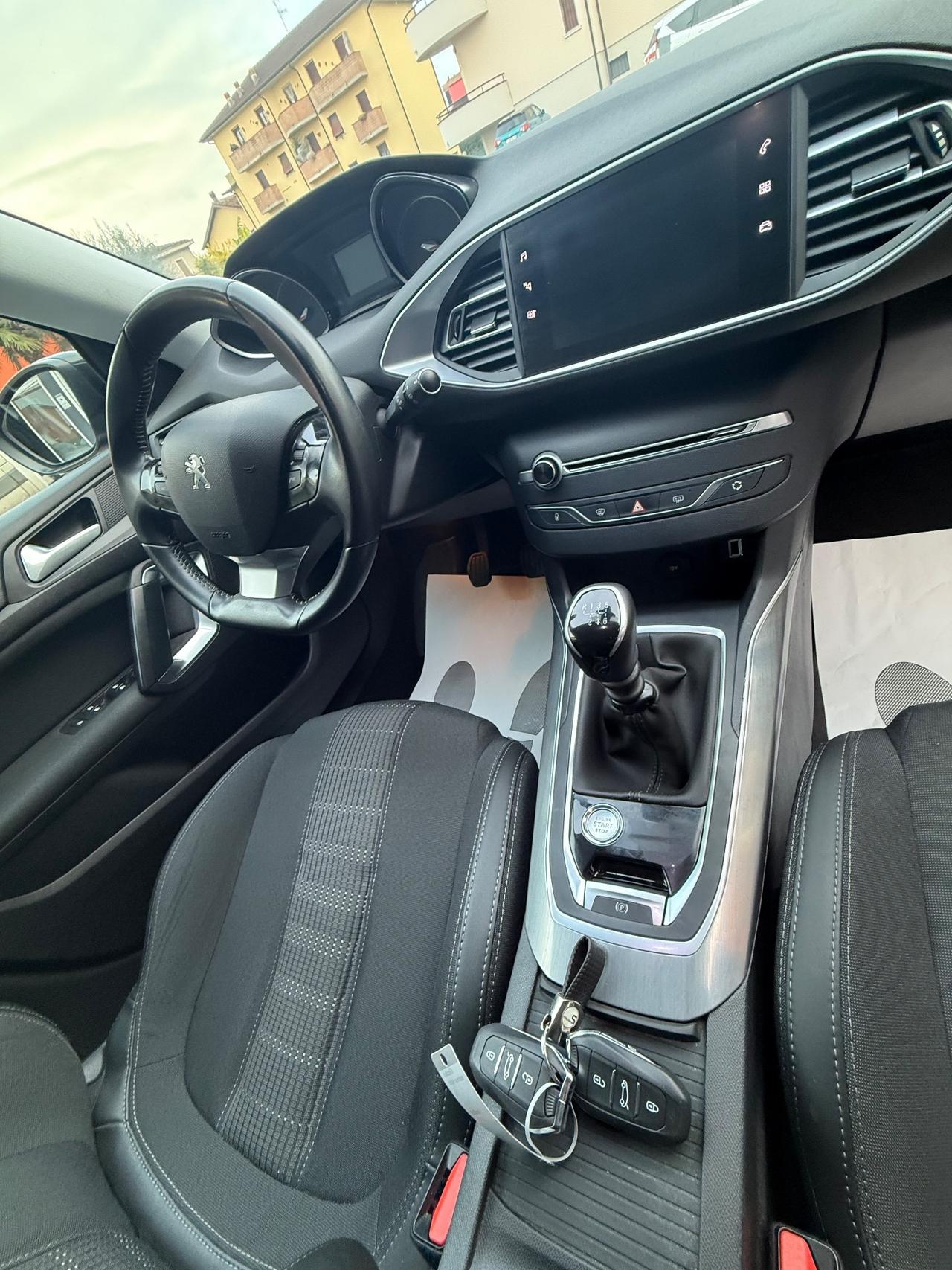 Peugeot 308 BlueHDi 130 S&S Allure