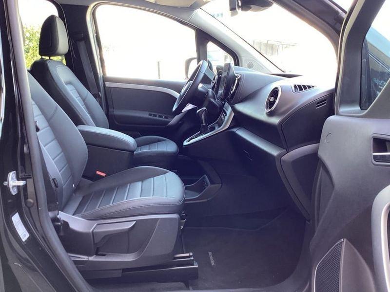 Mercedes-Benz Classe T 180 d AT
