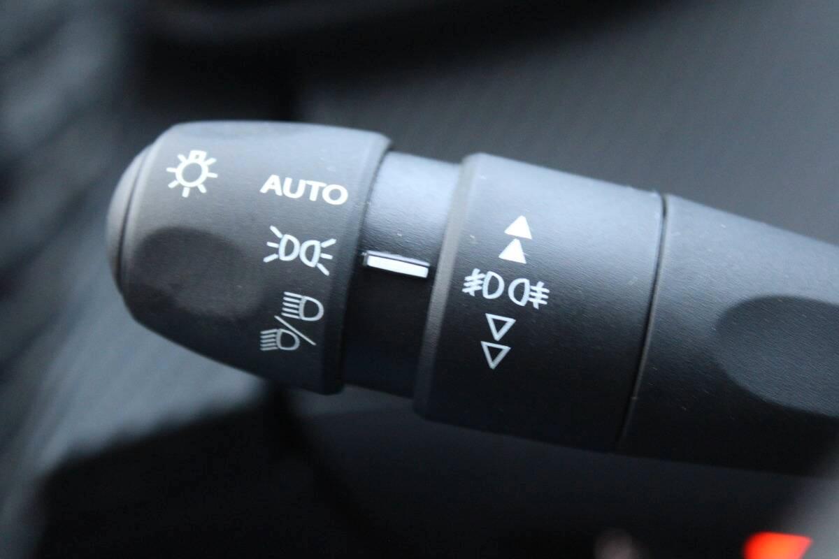 Peugeot 2008 1.2 puretech Active s&s 100cv con CarPlay