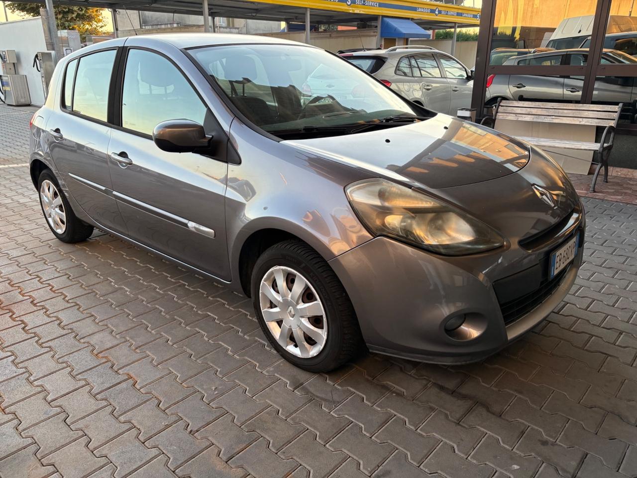 Renault Clio 1.2 16V 5 porte GPL Dynamique