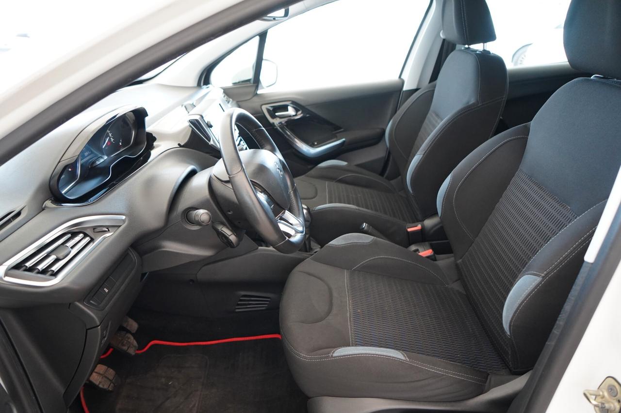 Peugeot 208 1.4 HDi 68 CV 5 porte Allure
