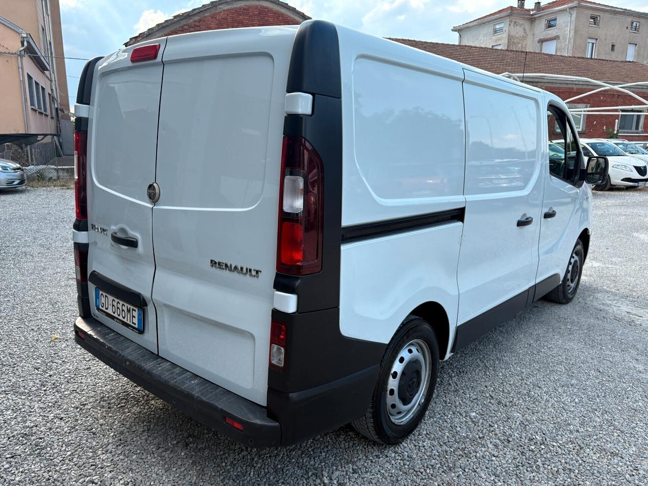 Renault Trafic 2.0 DCI -Unico Proprietario-Iva inclusa.