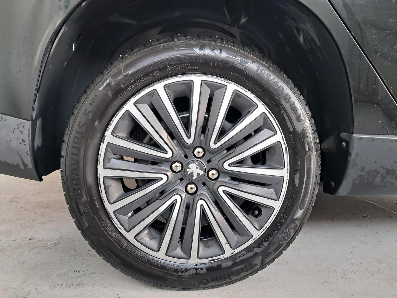 Peugeot 2008 PureTech 82 S&S Active