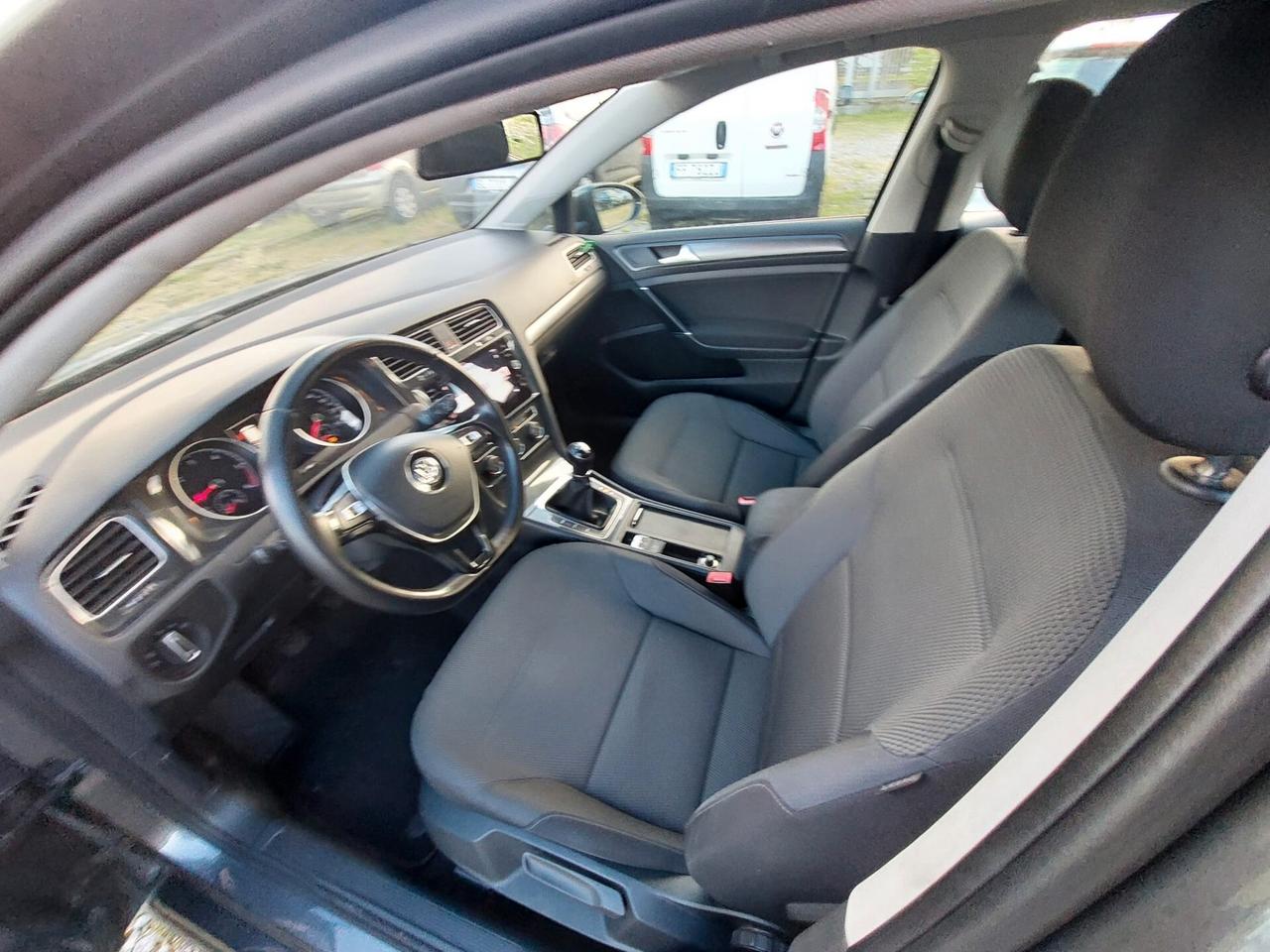 Volkswagen Golf Variant 1.6 TDI 115 CV DSG Business BlueMotion Tech.