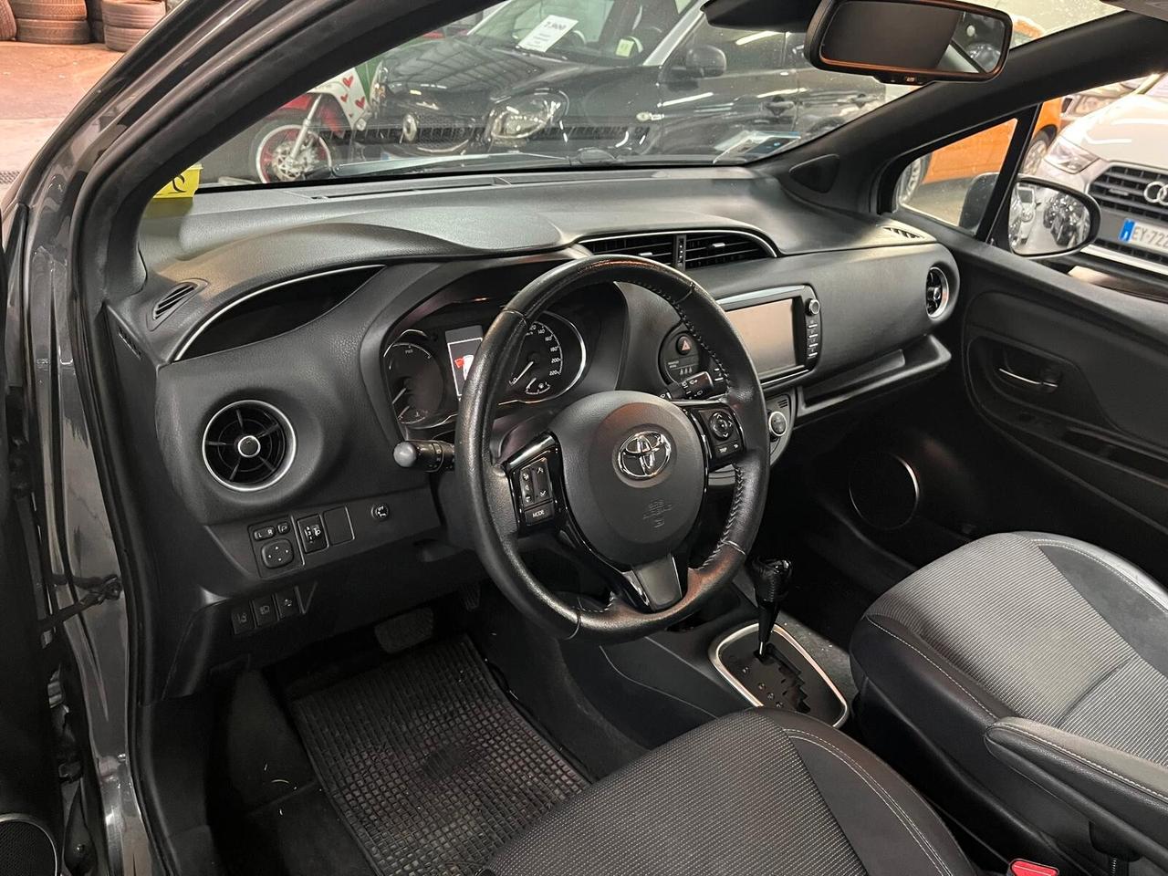 Toyota Yaris 1.5 Hybrid Tagliandi Toyota