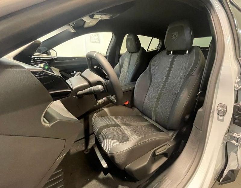 Peugeot 408 408 Hybrid 136 e-DCS6 GT