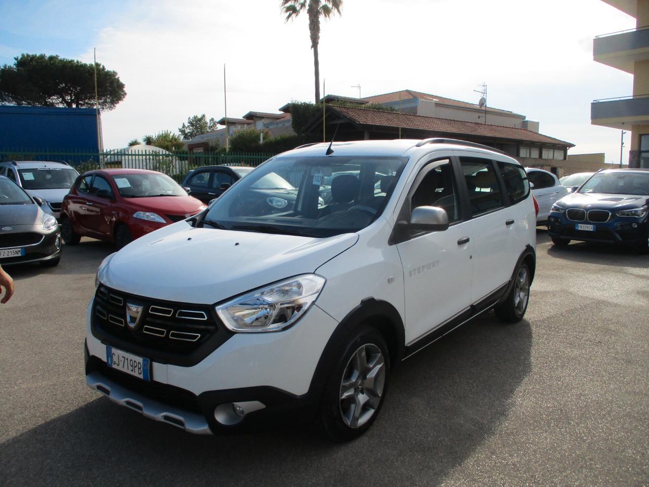 Dacia Lodgy STEPWAY 1.5 DCI 115CV E6D 7 POSTI NAVI/PDC/CAMERA