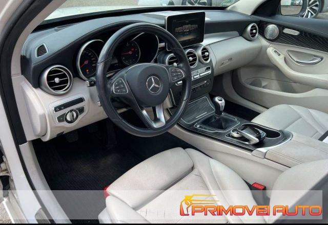 MERCEDES-BENZ C 220 d AMG LINE