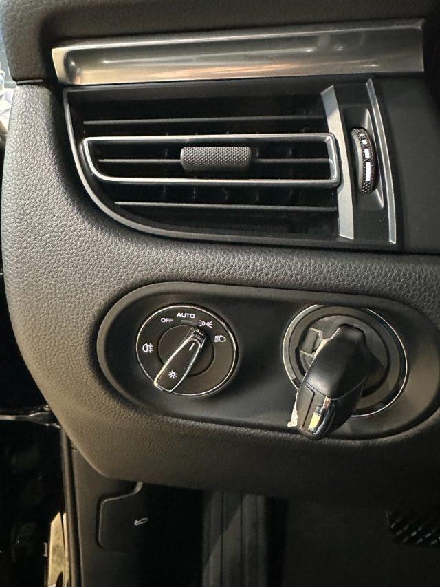 PORSCHE Macan 2.0 PDK - PDLS - 21" - Tetto - Scarichi - Carplay