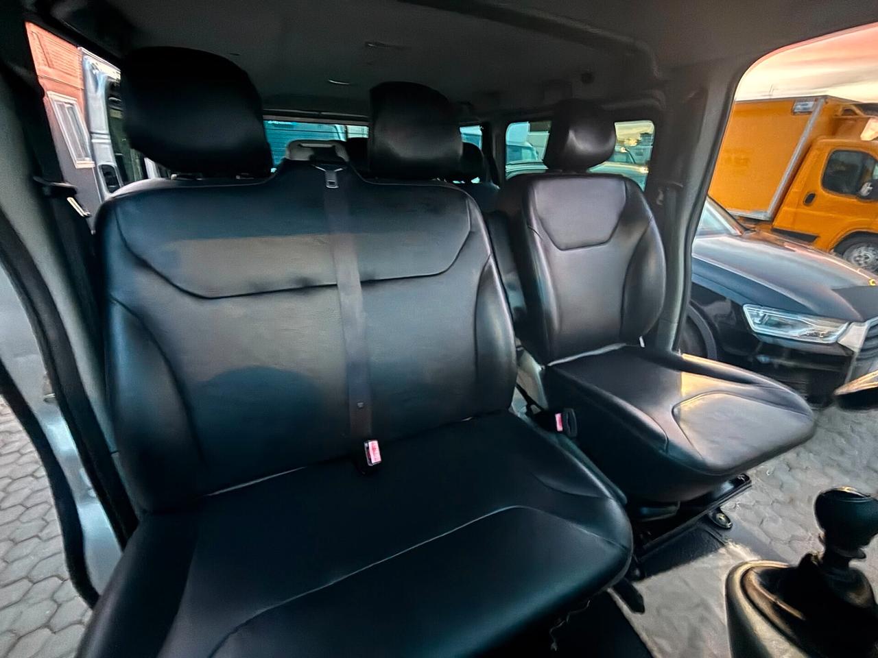 RENAULT TRAFIC 2.0 DCI 120 CV 9 POSTI - MOTORE RIFATTO