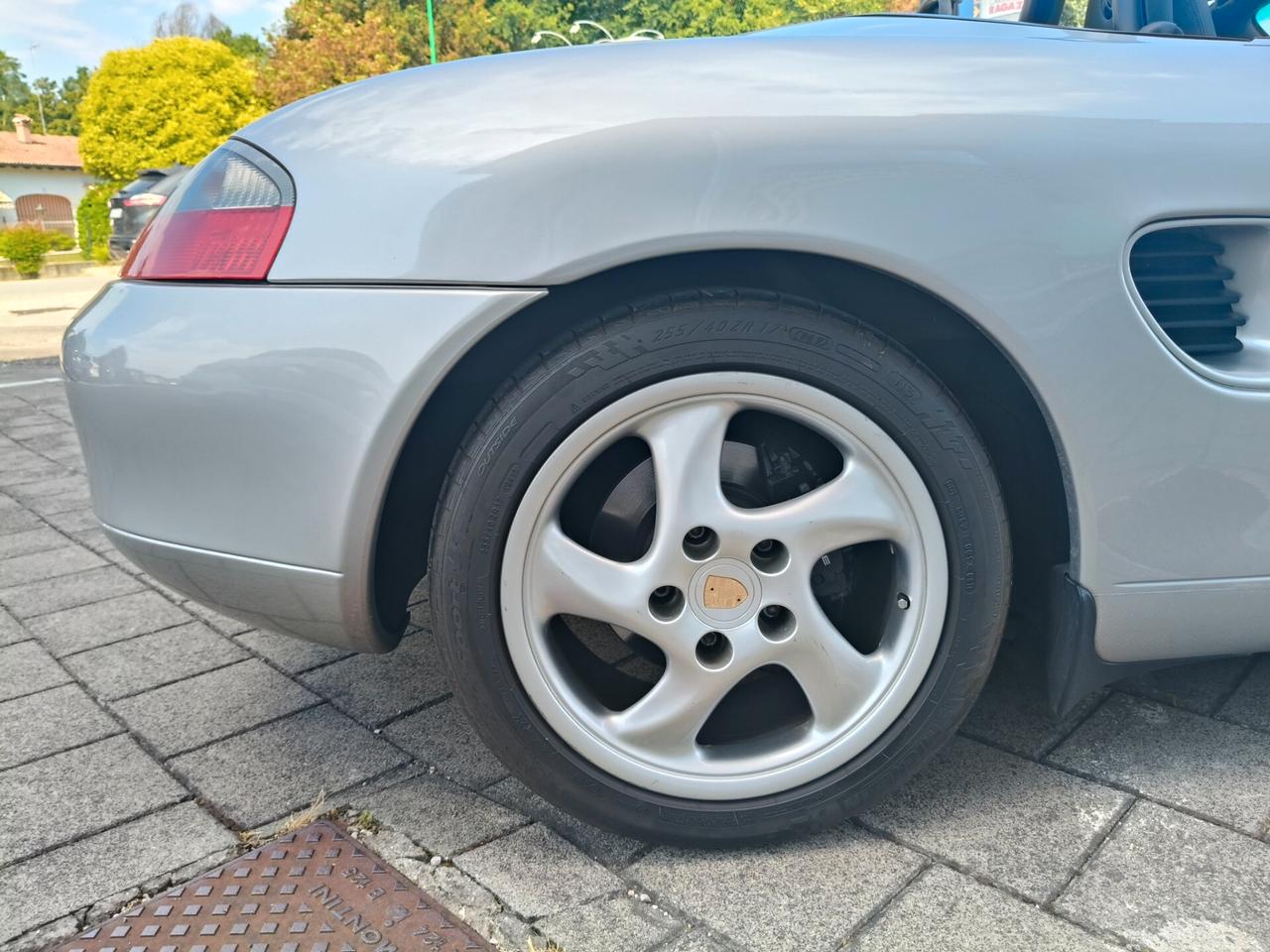 Porsche Boxster 2.5i 24V cat