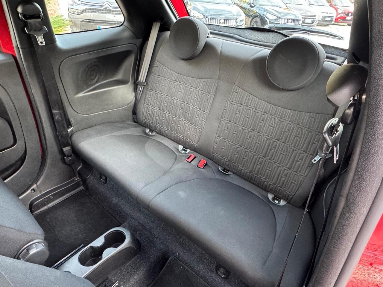 Fiat 500 1.0 Hybrid Red 2023