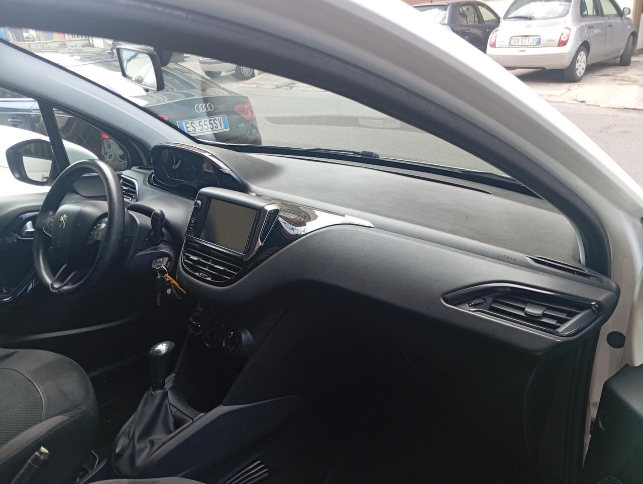 Peugeot 208 1.4 HDi 68 CV 5 porte Allure