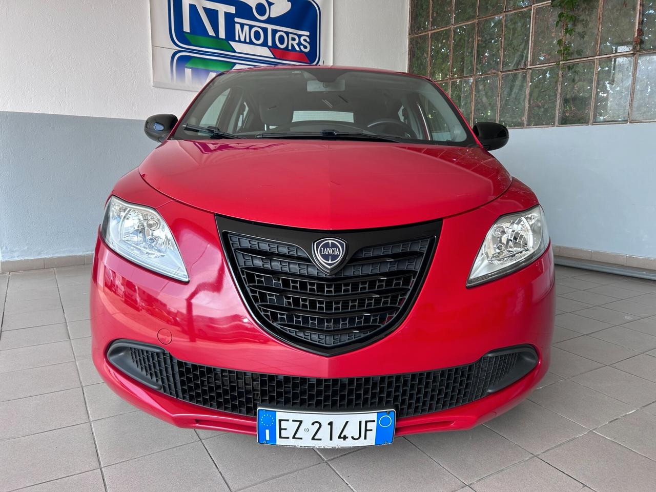 Lancia Ypsilon 1.2 69 CV 5 porte Elefantino