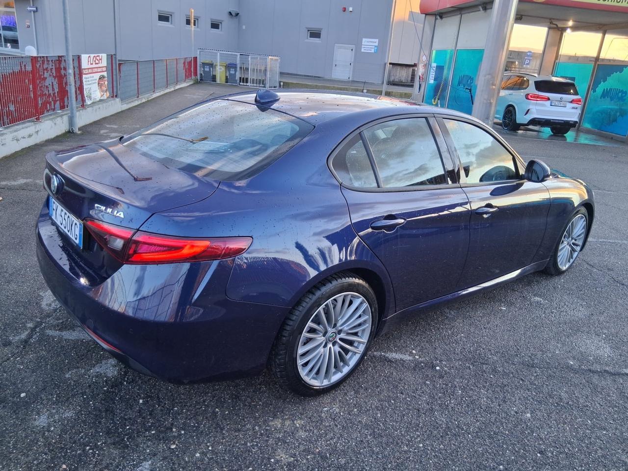 Alfa Romeo Giulia 2.2 Turbodiesel 150 CV