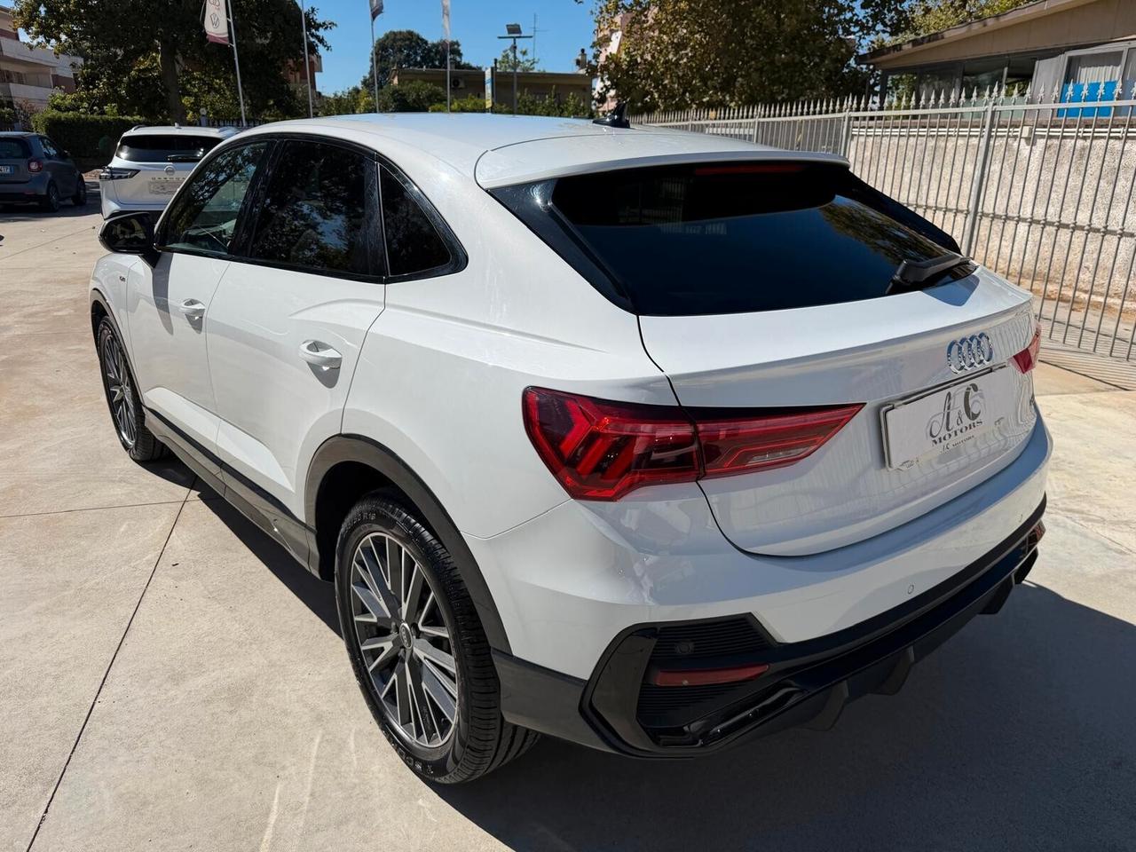 Audi Q3 35 TDI Quattro S-Line 20" Kamera