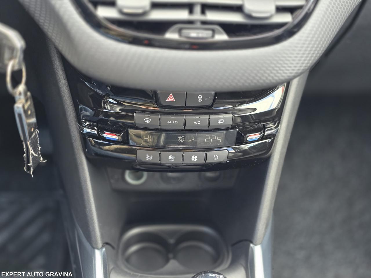 PEUGEOT 2008 ALLURE 1.6hd diesel