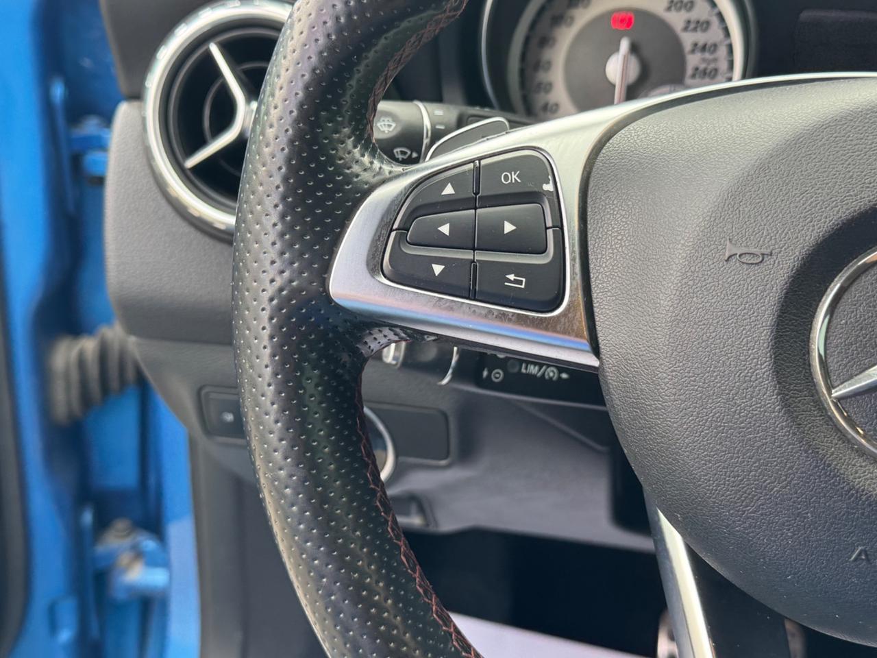 MERCEDES GLA 200D 136 CV PREMIUM PLUS 7G-TRONIC FULL
