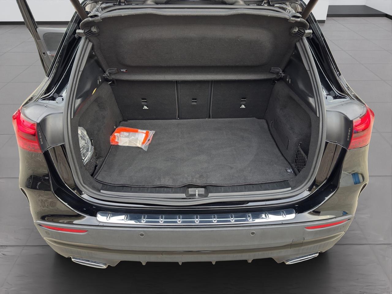 MERCEDES-BENZ GLA 180 d AUT. AMG LINE PREMIUM PLUS - MY24