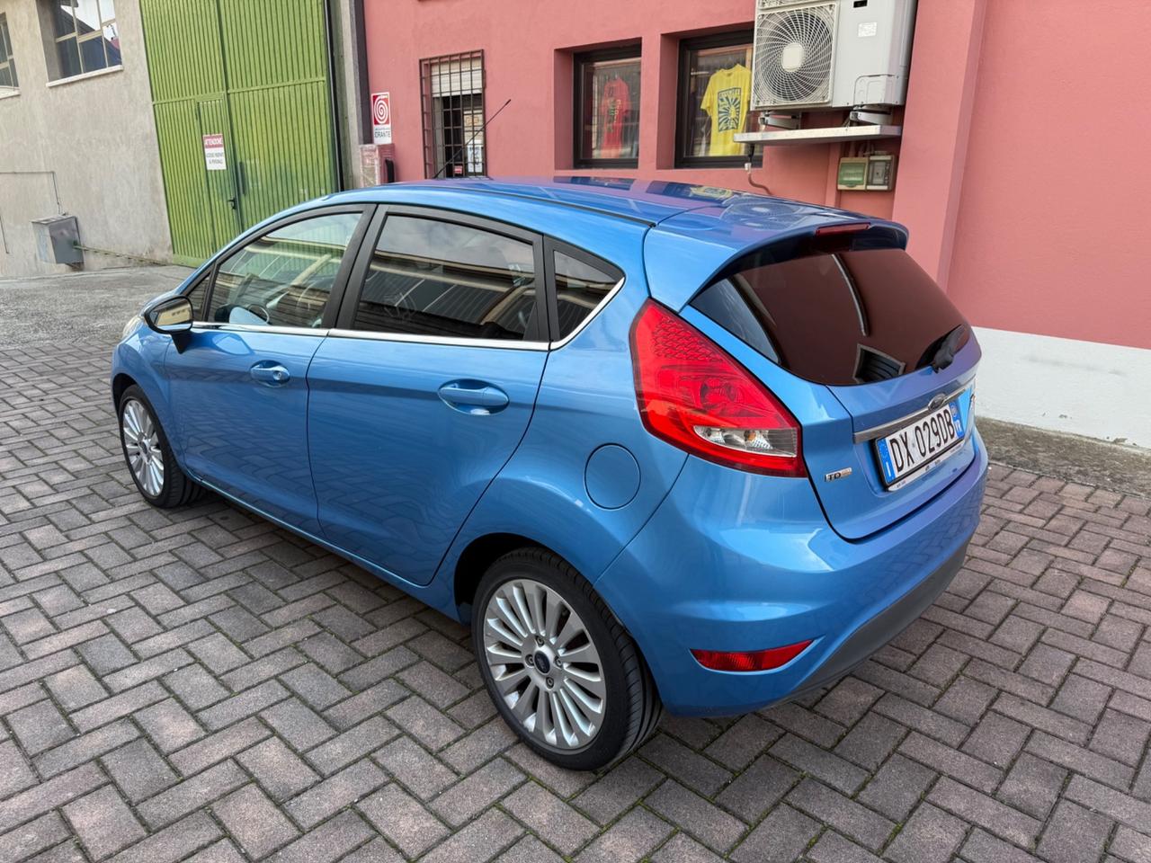 Ford Fiesta 1.4 TDCi 5p. Ghia