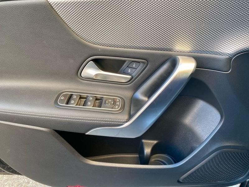 Mercedes-Benz Classe A A 180 d Sport auto
