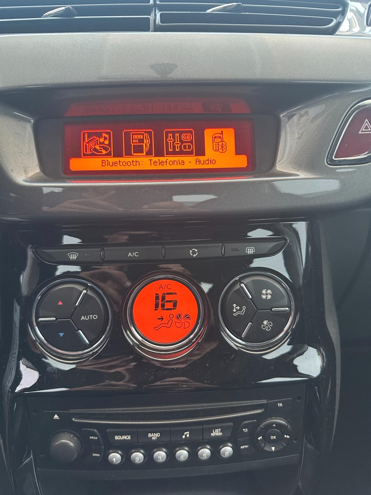 Citroen C3 1.2 Benz, Euro 5B, Uni propr, si neopa, pari al nuovo