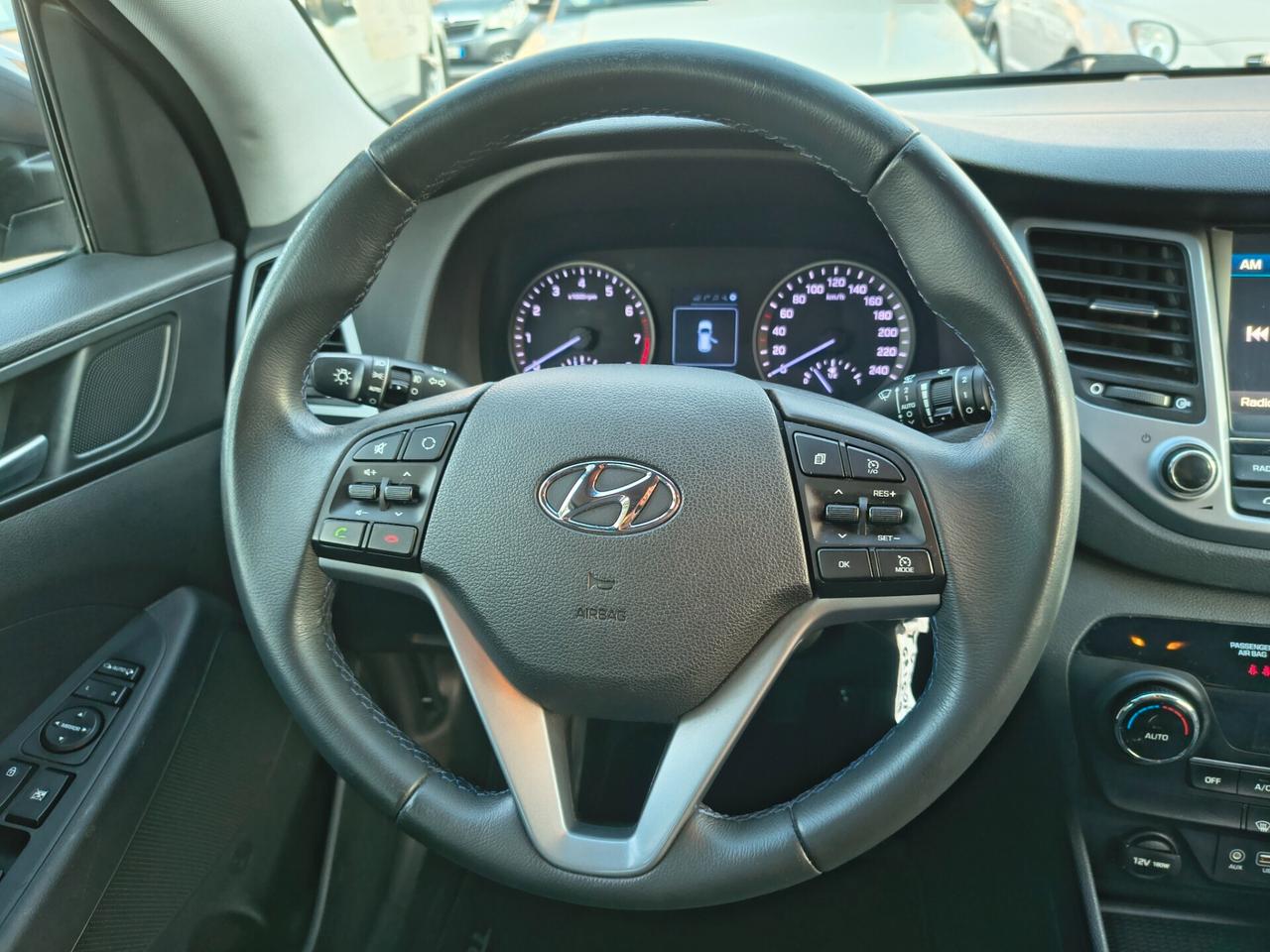 HYUNDAI TUCSON UNICOPROPRIETARIO 1.6 BENZINA 2016