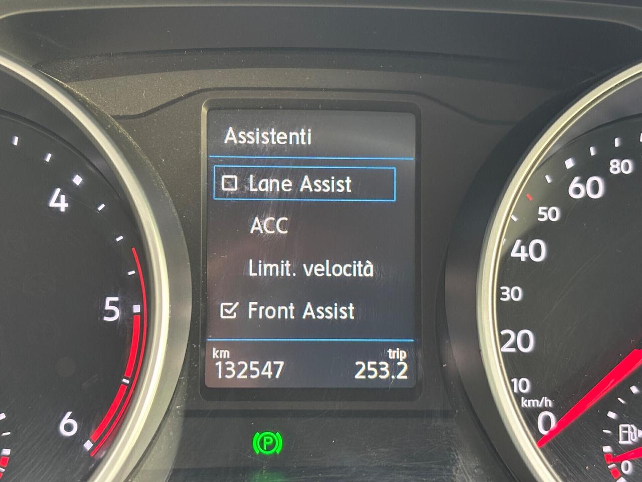 Volkswagen Tiguan 1.6 TDI R-Line sport