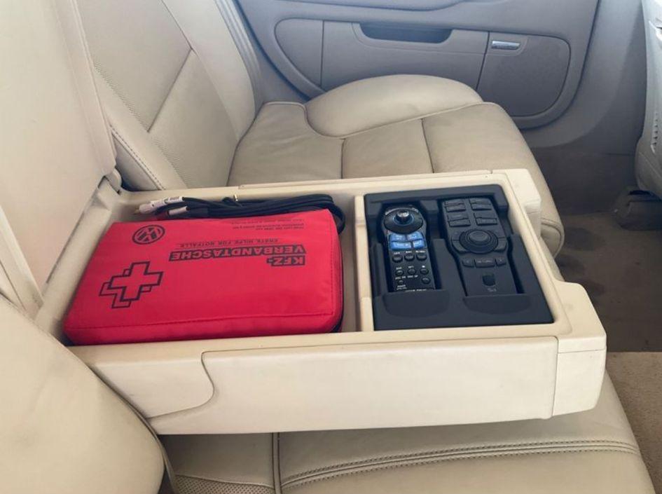 Audi A8 4.2 V8 quattro tiptronic