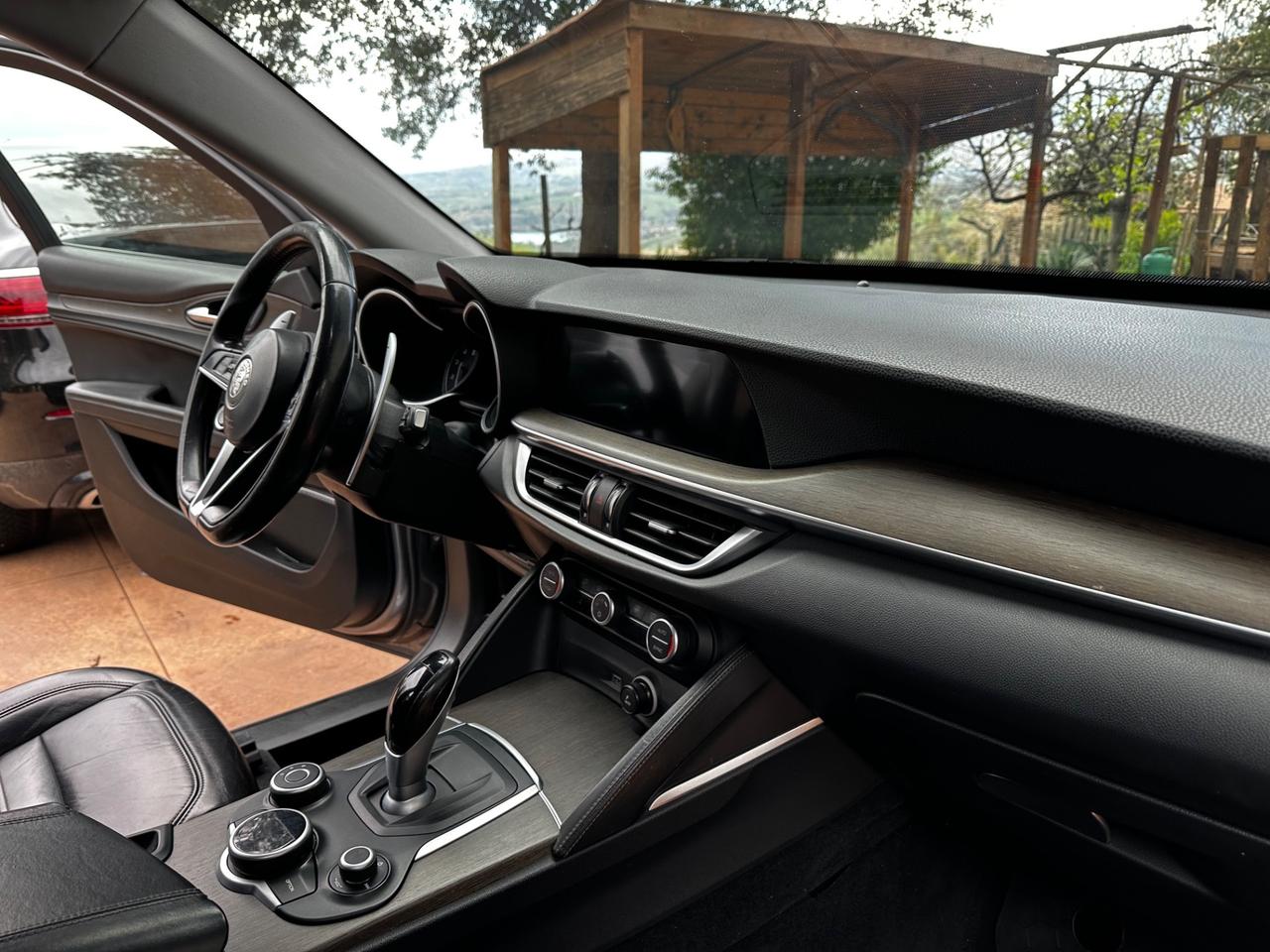 Alfa Romeo Stelvio 2.0 Turbo 200 CV AT8 Q4 Executive