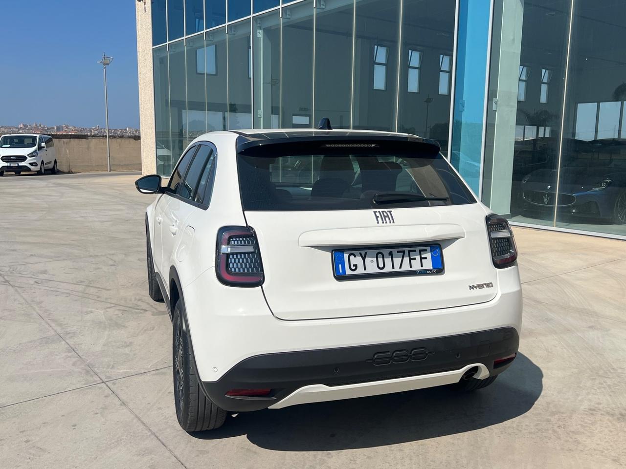 Fiat 600 Hybrid 100 CV DCT MHEV La Prima