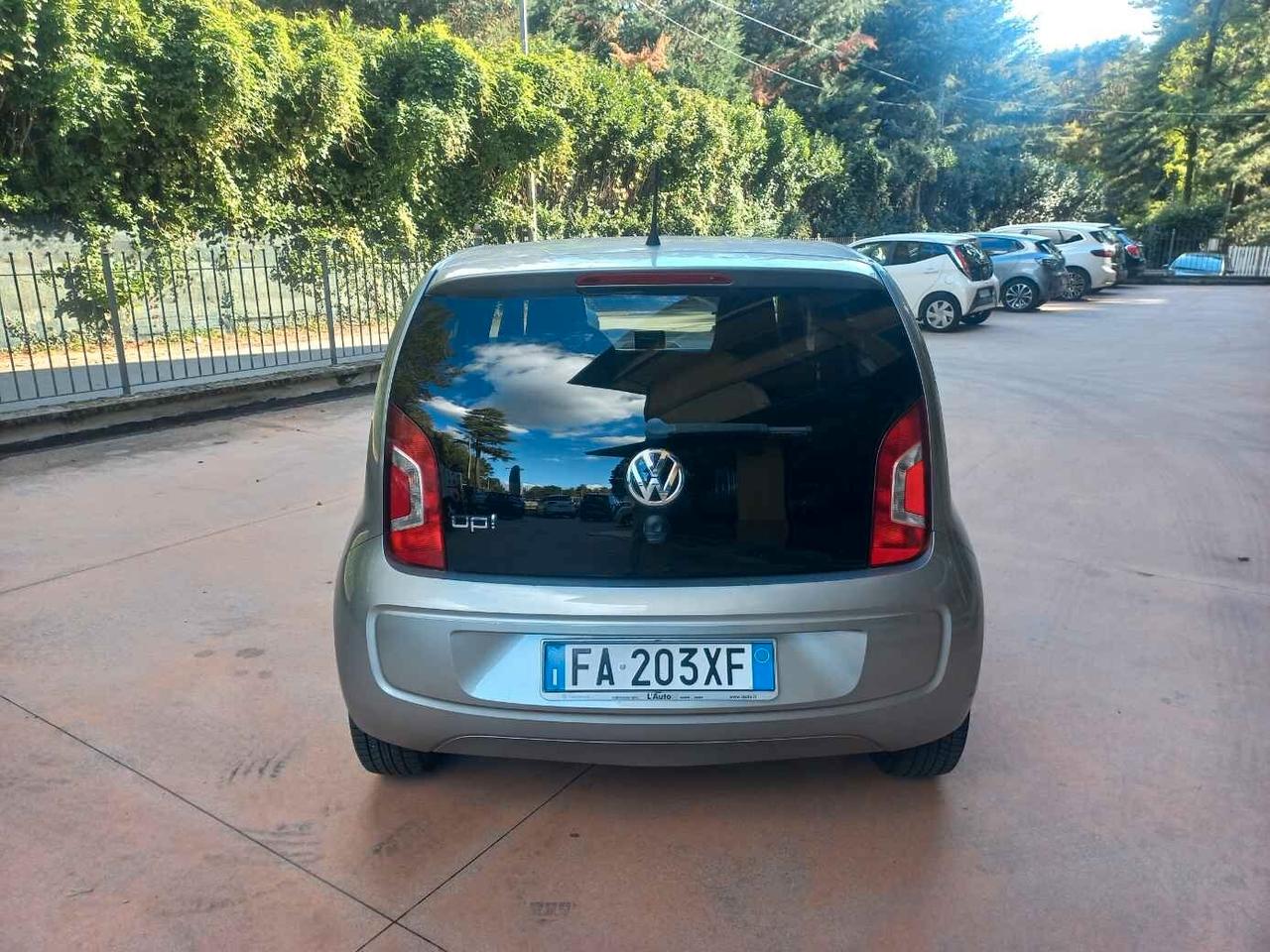 Volkswagen up! 1.0 75 CV 5p. high