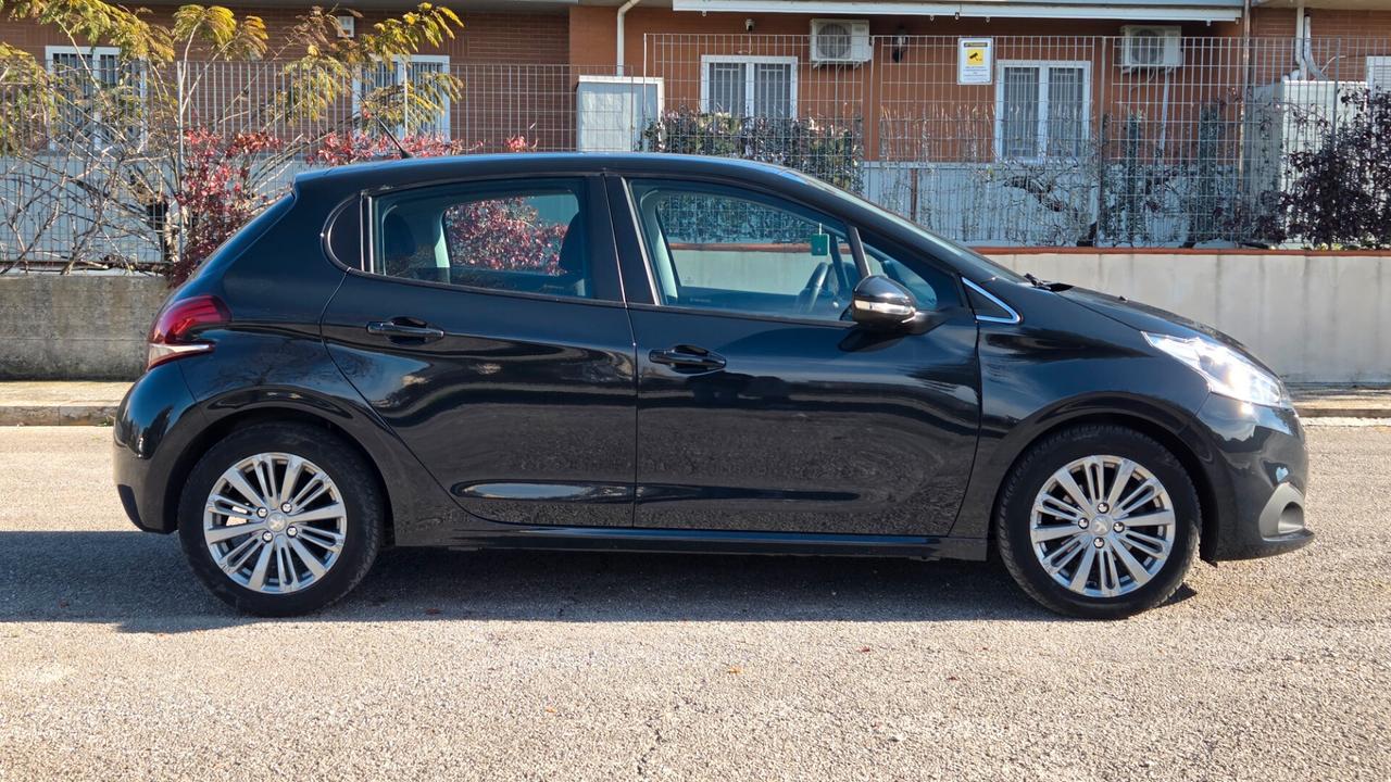 Peugeot 208 BlueHDi 5 porte Allure