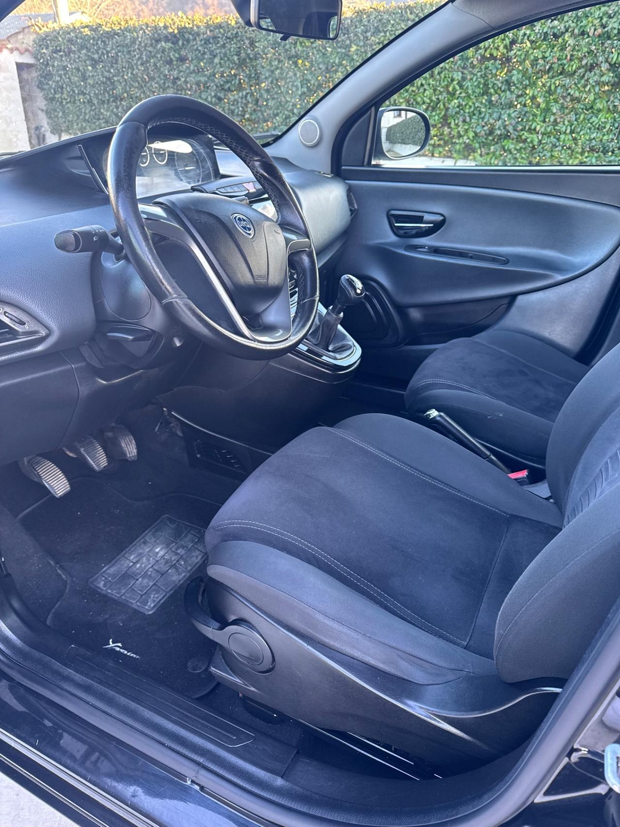 Lancia Ypsilon 1.3 MJT 95CV 5 porte S&S Platinum