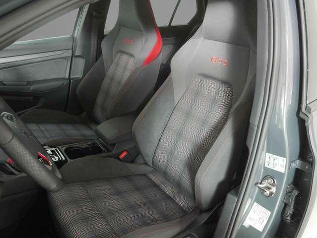Volkswagen Golf GTI 8.5 BLACK STYLE 2.0 TSI DSG 265CV ONLY - PROMO!