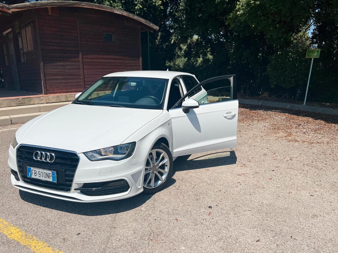 Audi A3 SPB 1.6 TDI clean diesel Ambiente