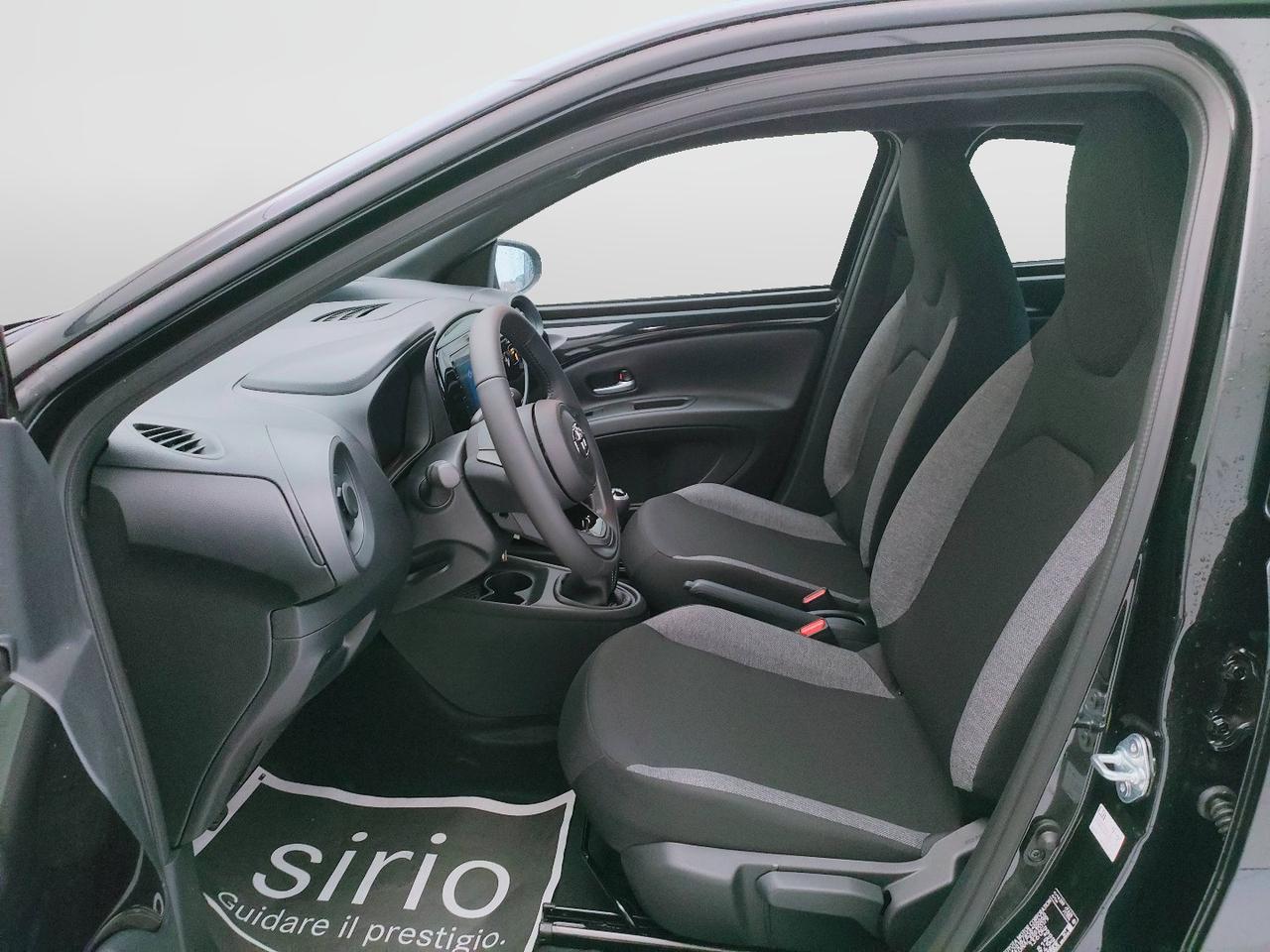 TOYOTA Aygo X 1.0B ACTIVE MT - MY24