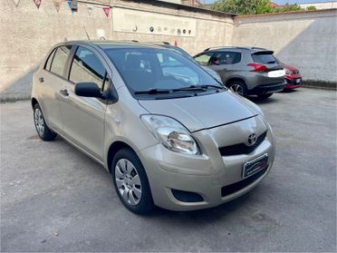 Toyota Yaris 1.0 5 porte restayling 80.000 km dal nord Italia