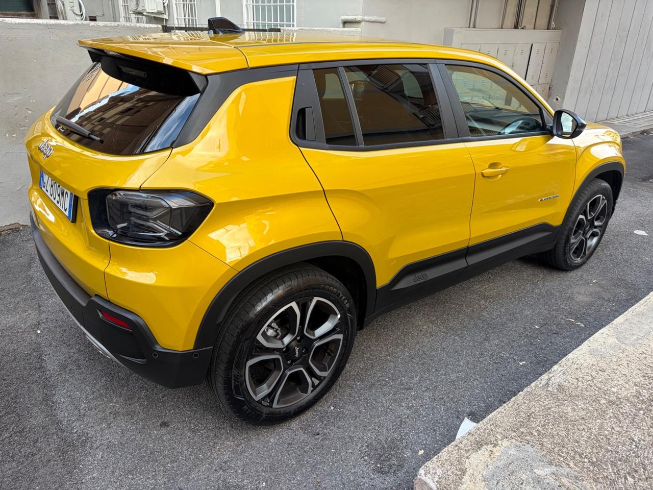 Jeep Avenger 1.2 Turbo 100 CV Summit