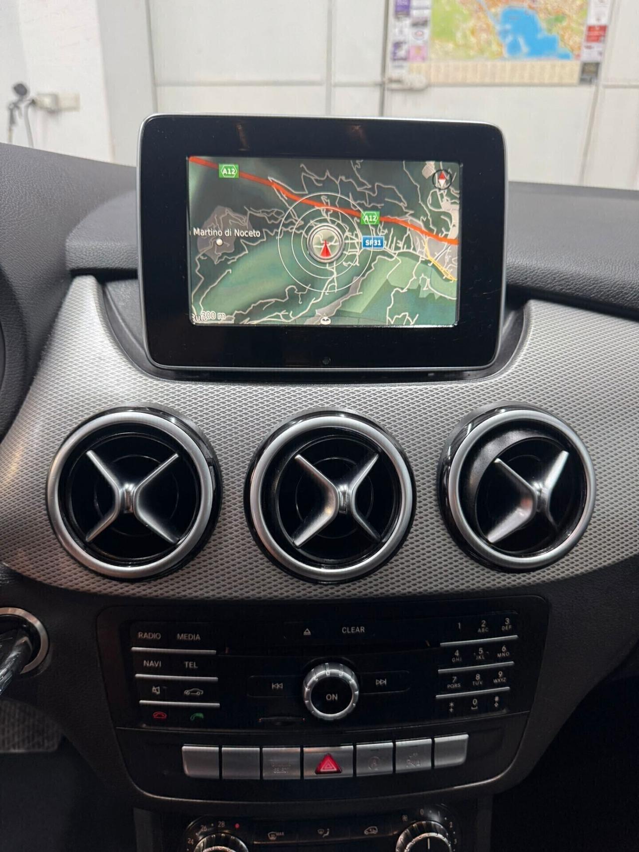 Mercedes-benz B 200 B 200 d Automatic Premium