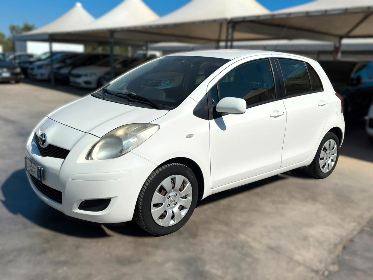 Toyota Yaris 1.0 5 porte Sol